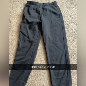 dsg size xl in kids black sweatpants
